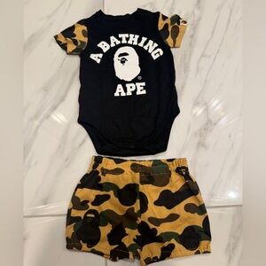 *A BATHNIG APE BAPE KIDS CAMO BABY MILO BABY  size80cm